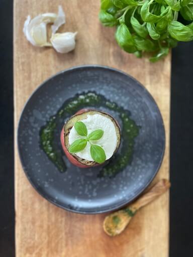 Millefeuille van aubergine, tomaat en mozzarella!