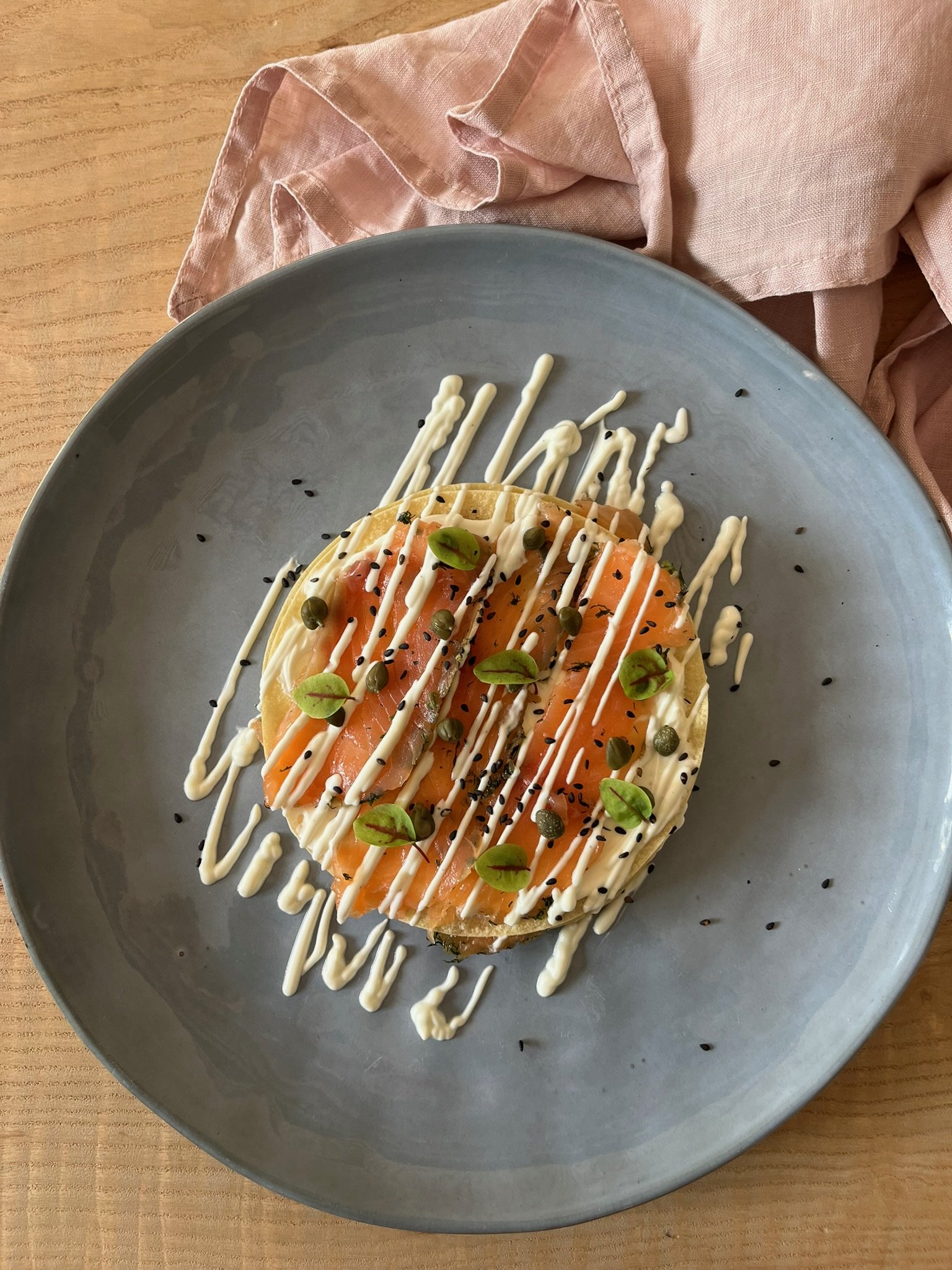 Pappadum met zalm